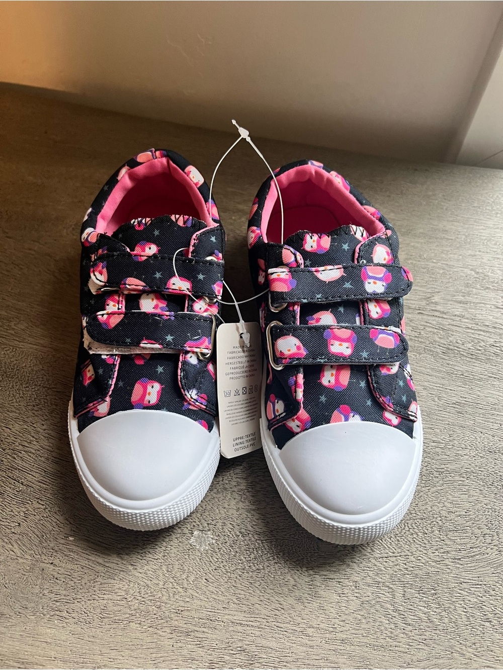 Girls Black & Pink Cartoon Print Velcro Sneakers